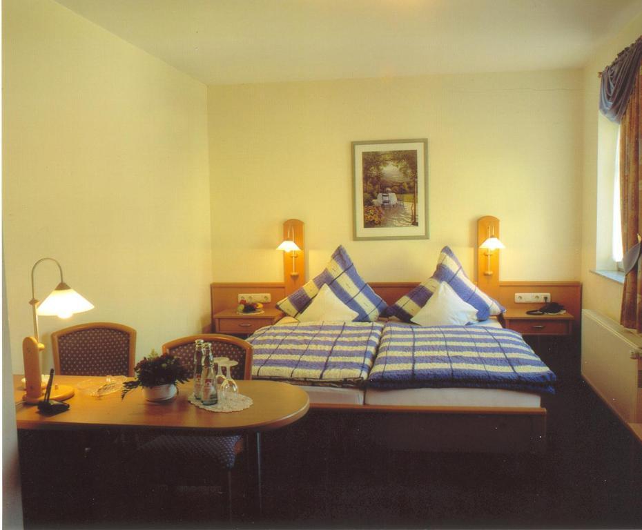 Hotel Zur Krone Birresborn ห้อง รูปภาพ